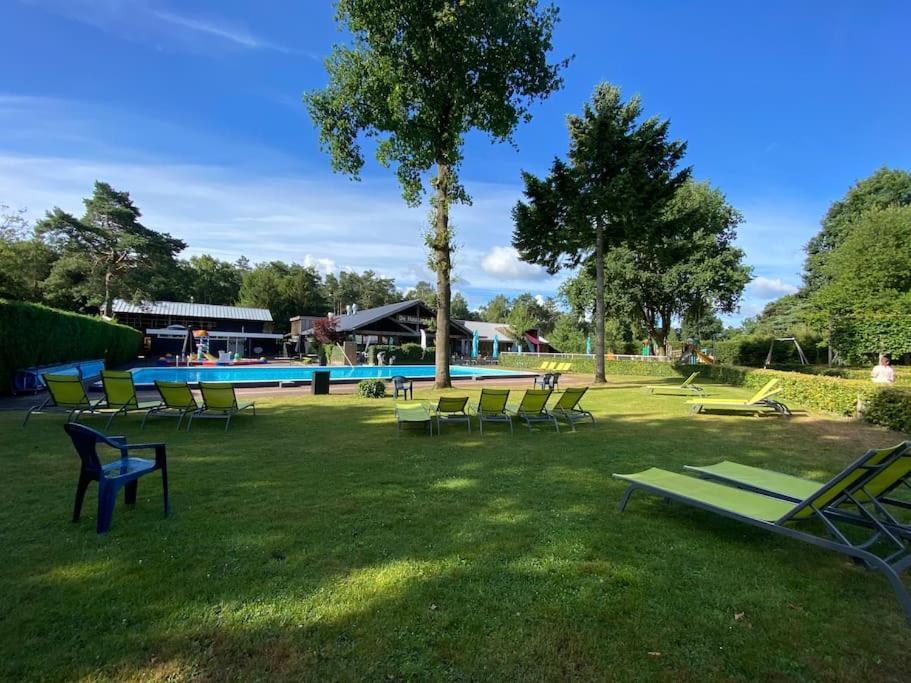 Knus Huisje Op Kindvriendelijk Park Met Zwembad Otterlo Exteriör bild